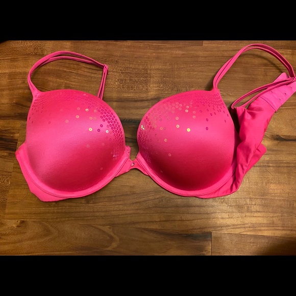 4 34D Victoria Secret bras! Great condition! - Picture 5 of 5